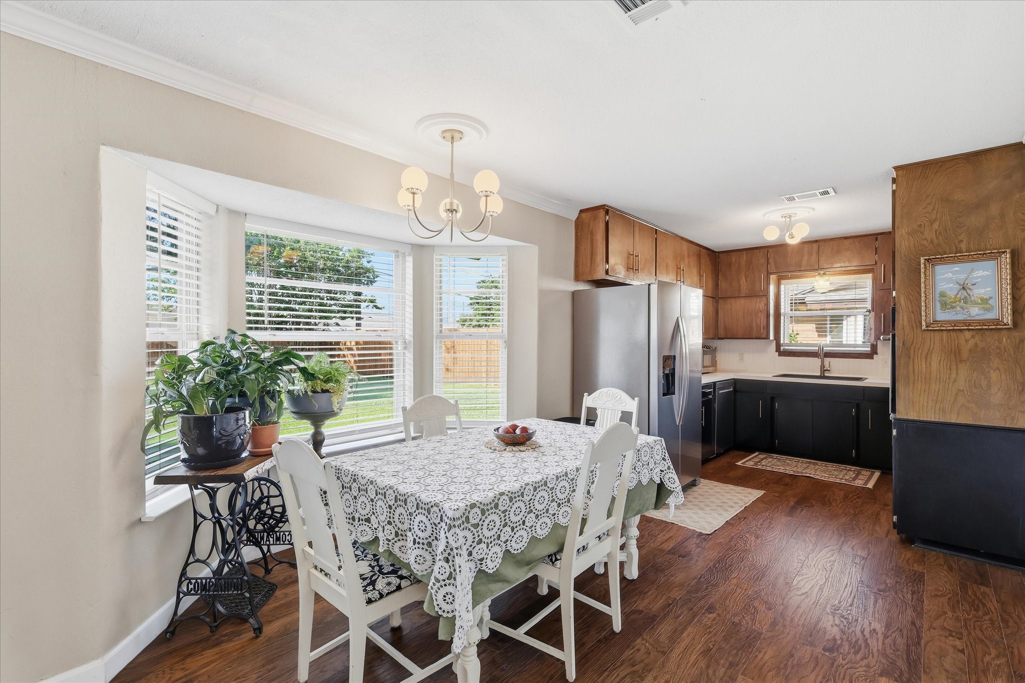 217 E Louella Drive Hurst TX 76054