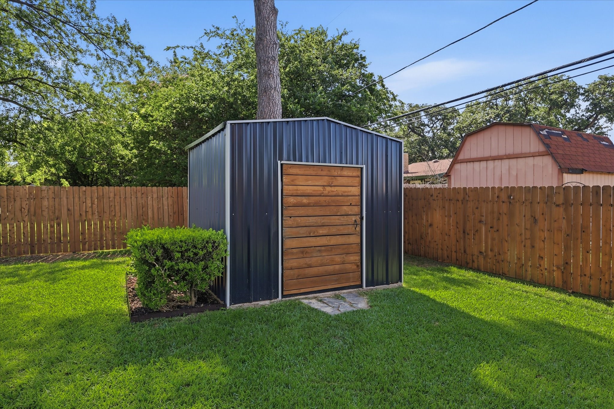 217 E Louella Drive Hurst TX 76054
