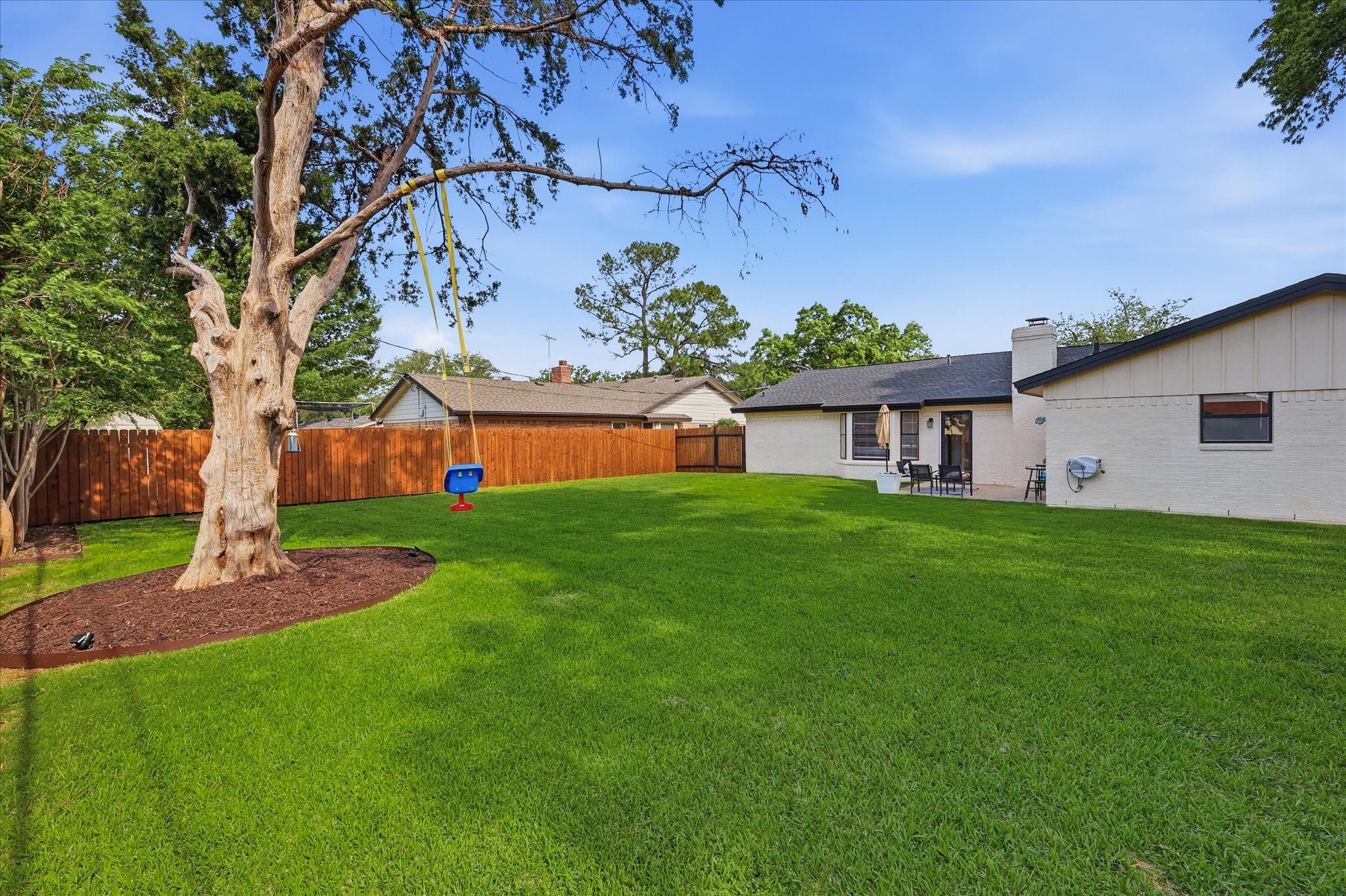 217 E Louella Drive Hurst TX 76054