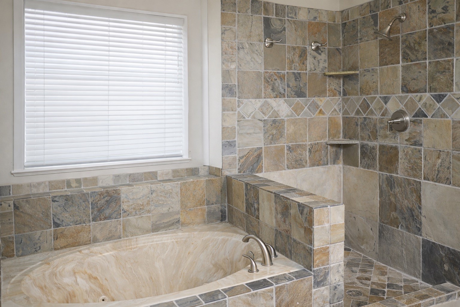 1005 Twin Creek Drive Desoto TX 75115