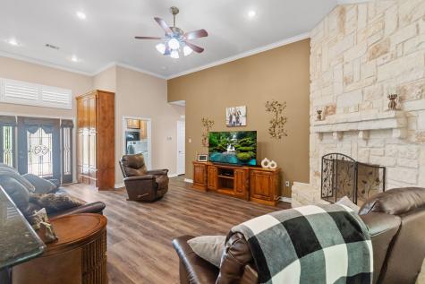 361 Rs County Road 3390 Emory TX 75440