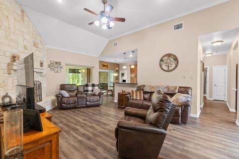 361 Rs County Road 3390 Emory TX 75440