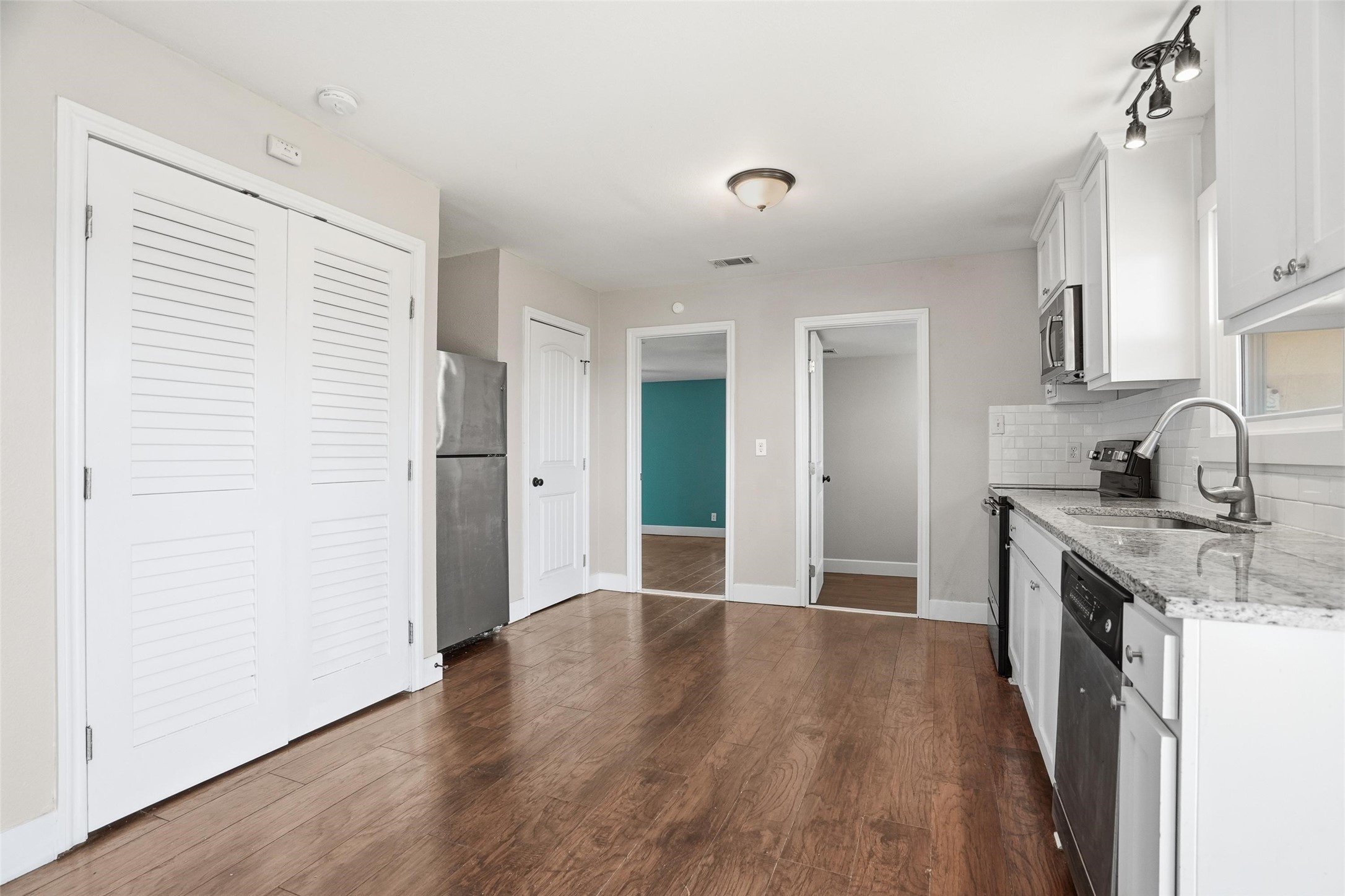 117 Oakwood Drive Keene TX 76059