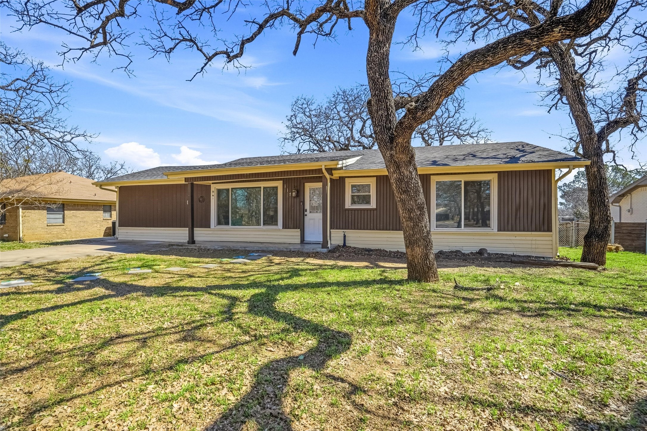 117 Oakwood Drive Keene TX 76059