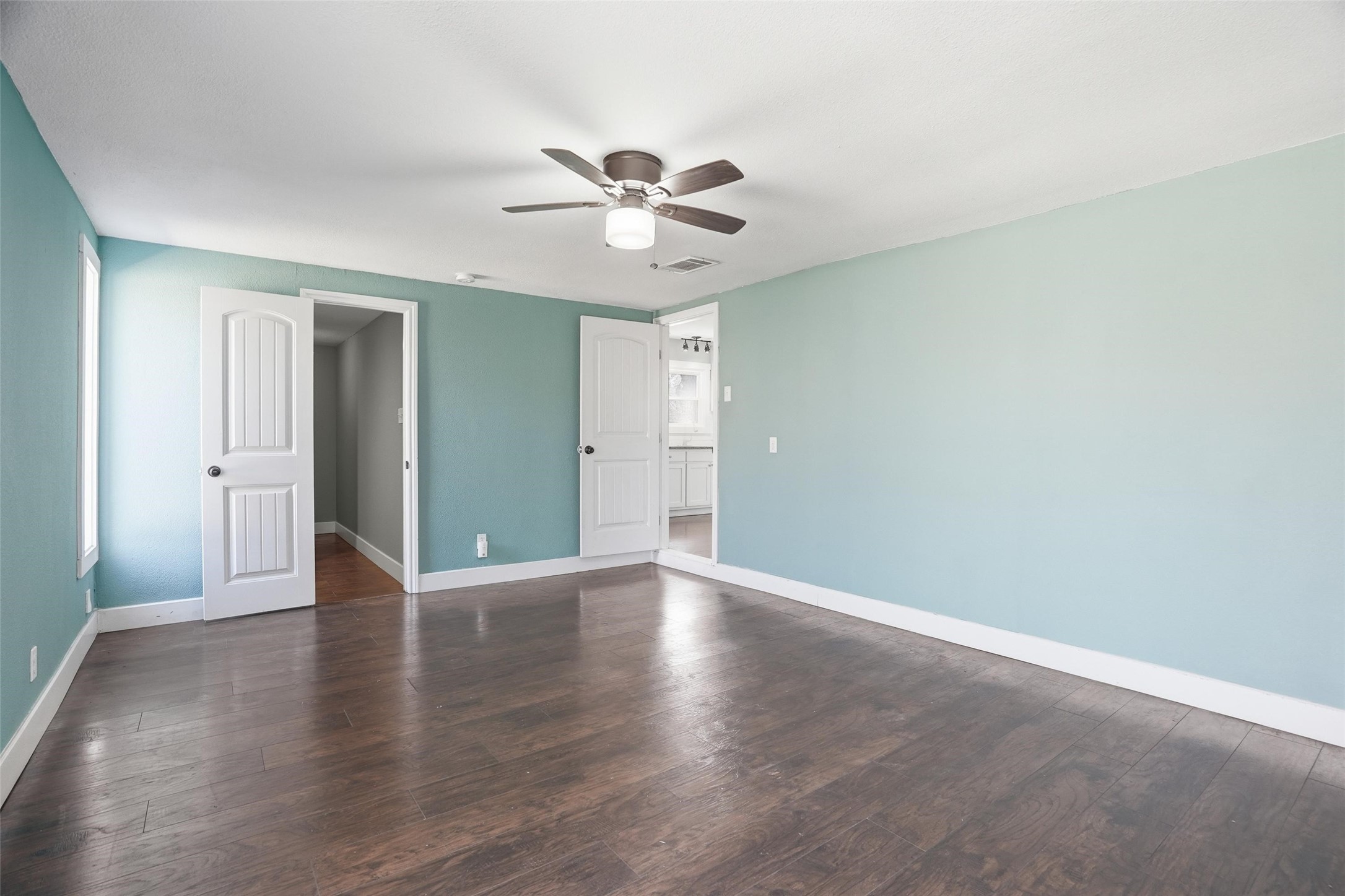 117 Oakwood Drive Keene TX 76059