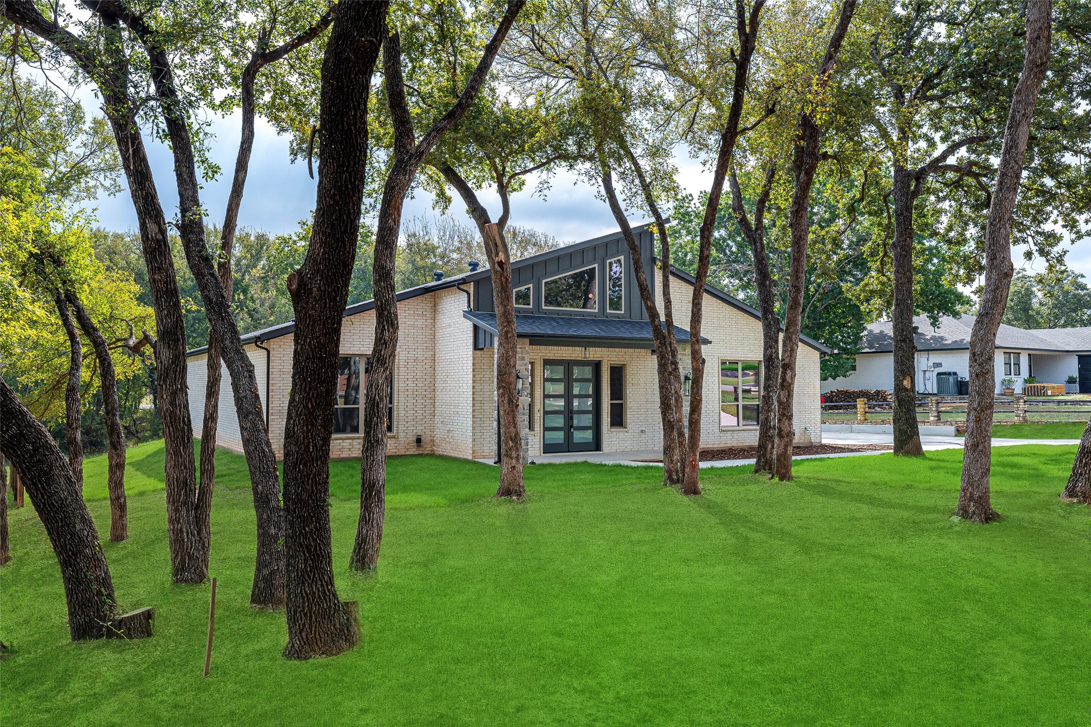 9703 Rosalie Court Granbury TX 76049