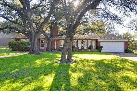 2043 W Lotus Avenue Fort Worth TX 76111