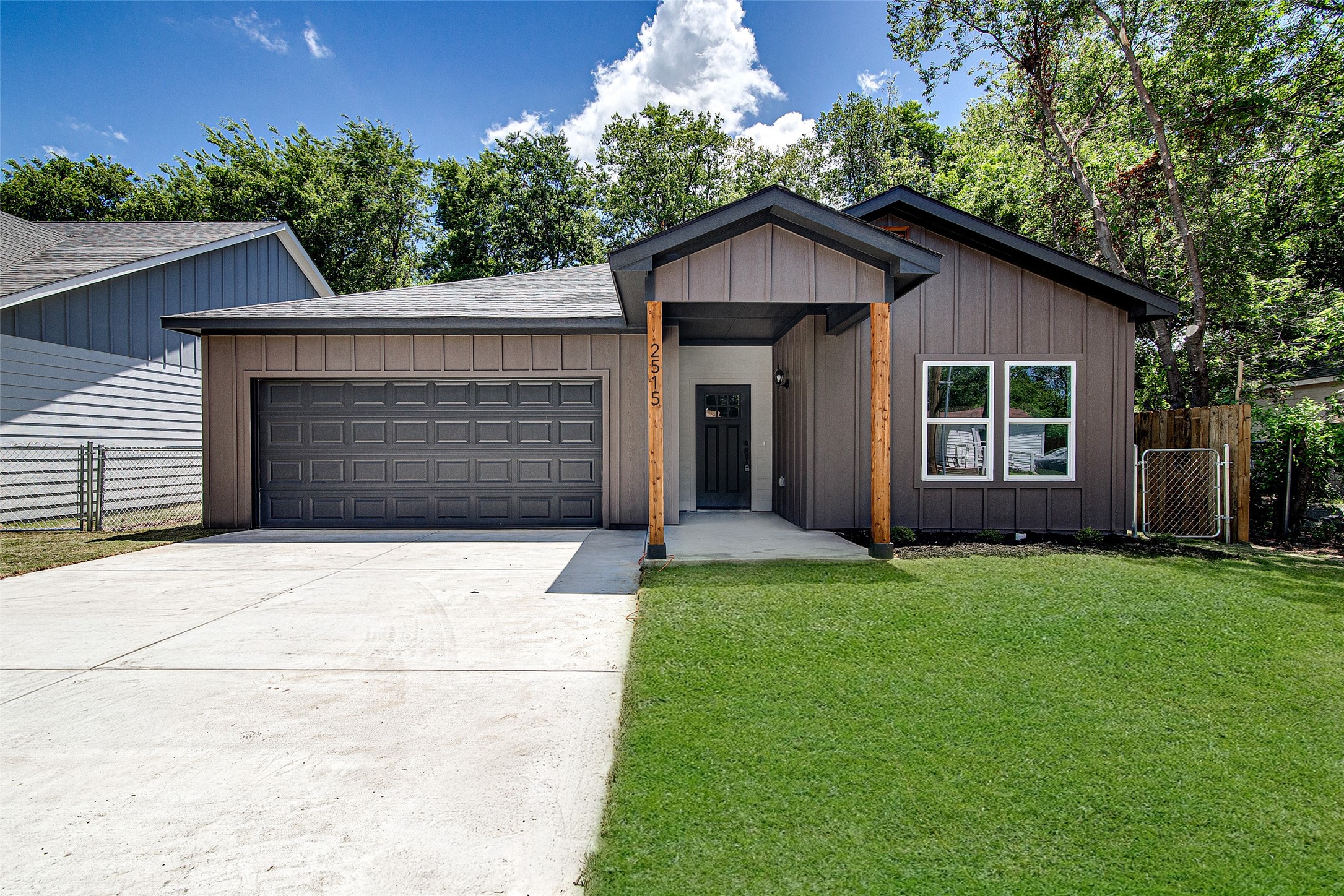 2515 Birdell Court Fort Worth TX 76105
