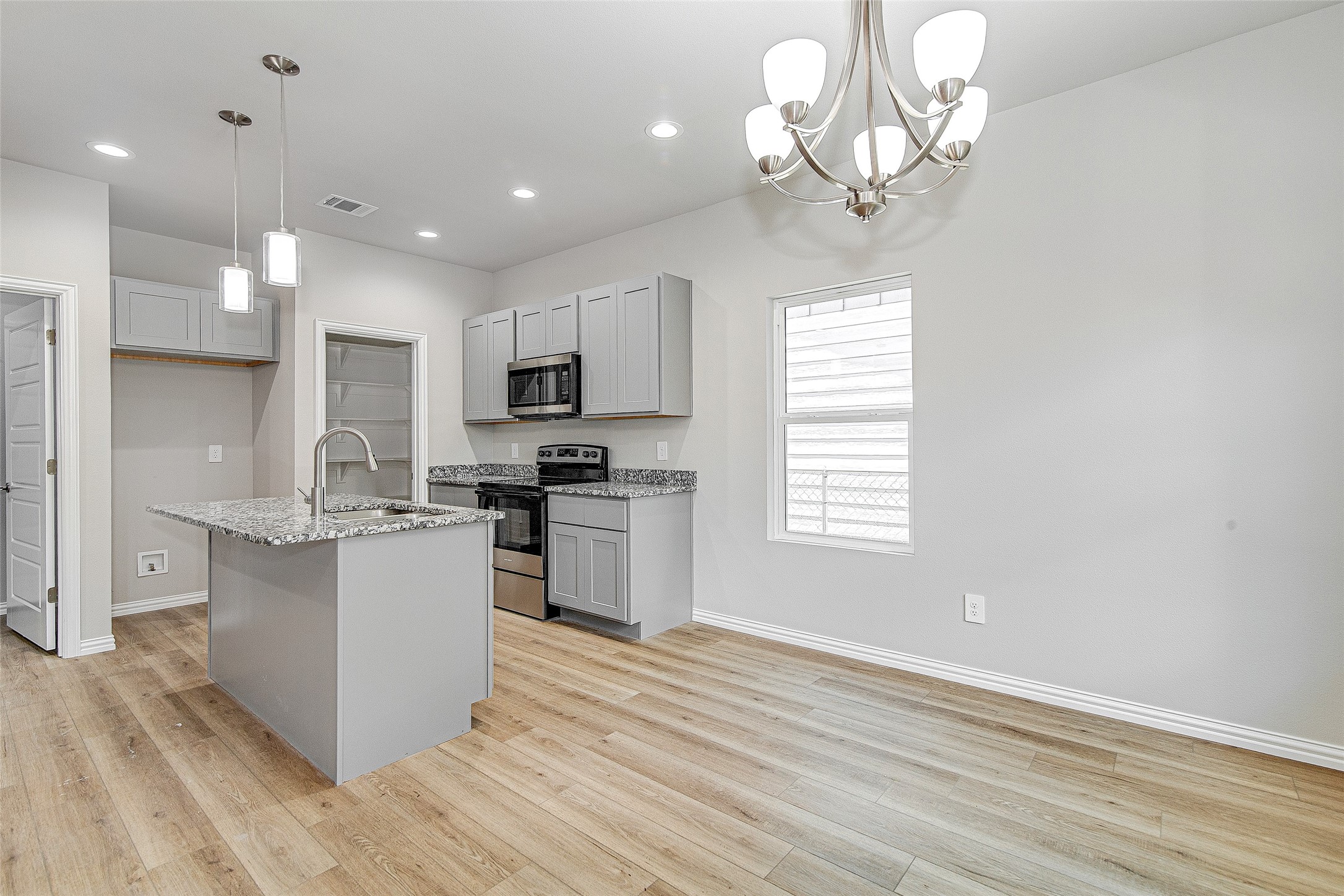 2515 Birdell Court Fort Worth TX 76105