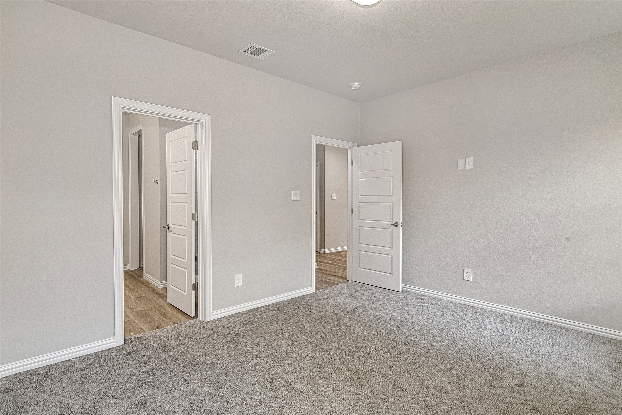 2515 Birdell Court Fort Worth TX 76105
