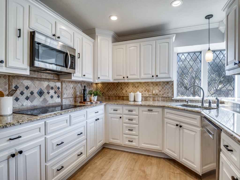 2810 Club Meadow Drive Garland TX 75043