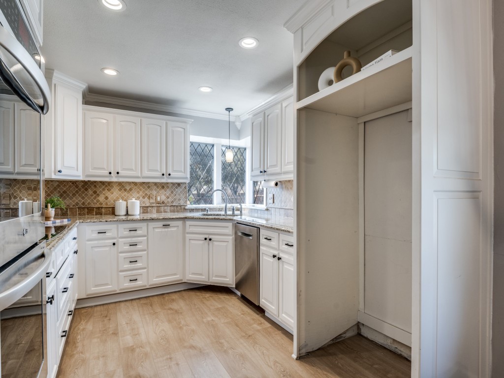 2810 Club Meadow Drive Garland TX 75043