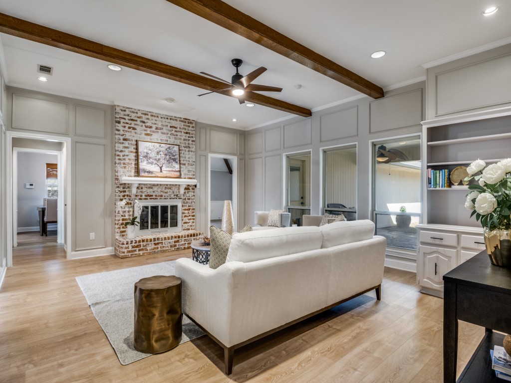 2810 Club Meadow Drive Garland TX 75043