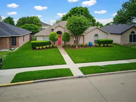 464 Maplegrove Road Cedar Hill TX 75104