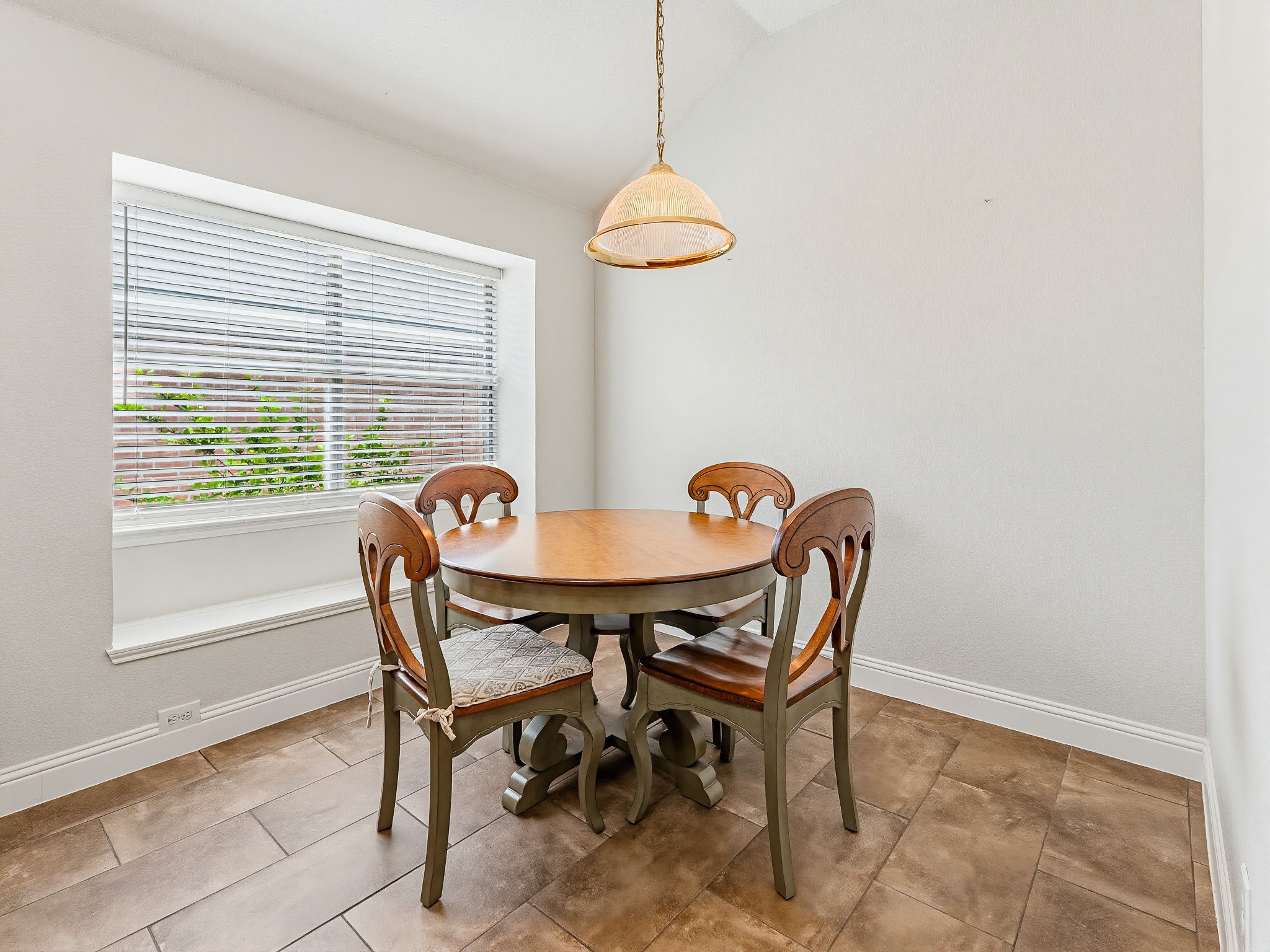 464 Maplegrove Road Cedar Hill TX 75104