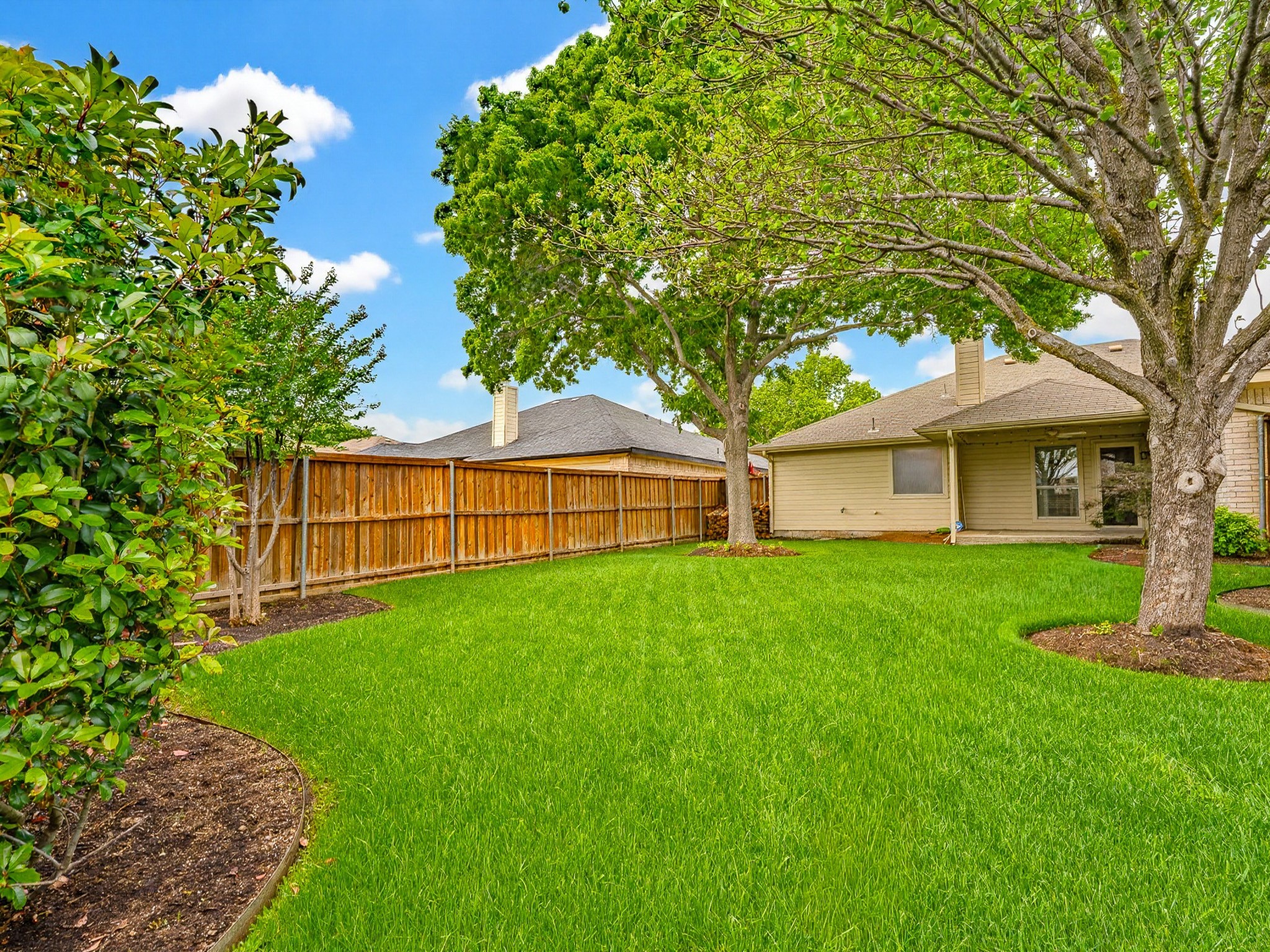 464 Maplegrove Road Cedar Hill TX 75104