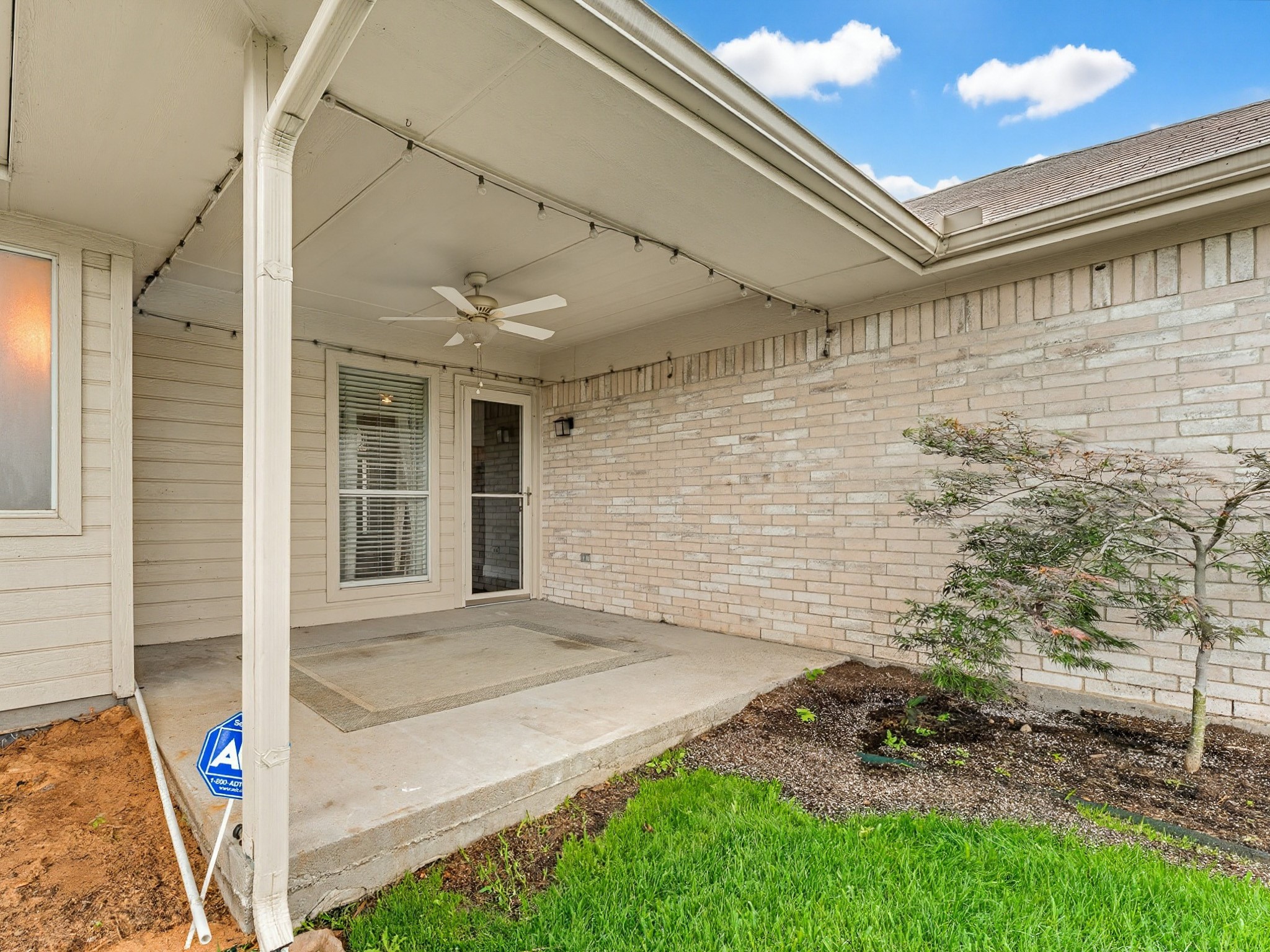 464 Maplegrove Road Cedar Hill TX 75104