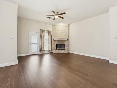 464 Maplegrove Road Cedar Hill TX 75104