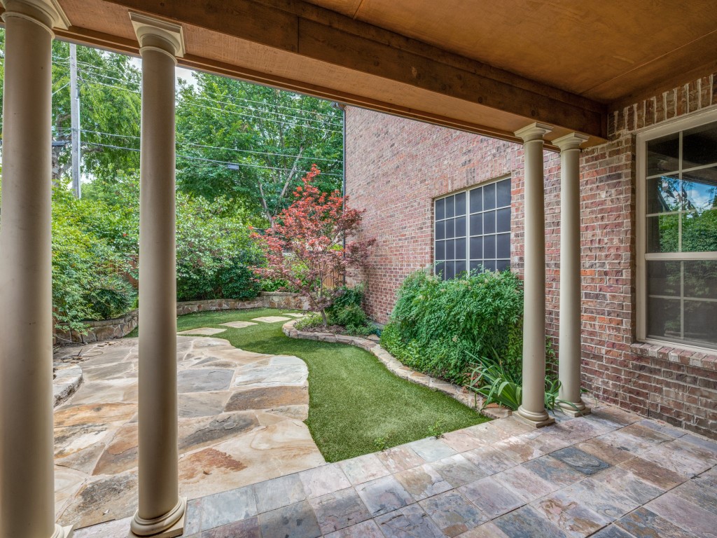 3917 W 6th Street Fort Worth TX 76107