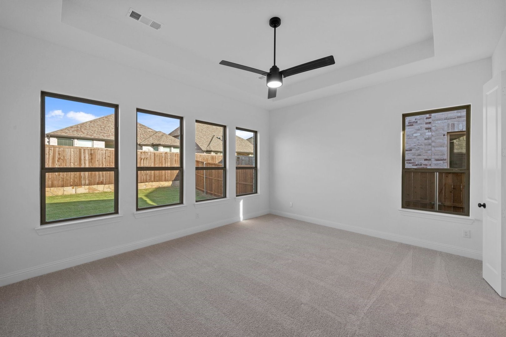 1412 Buttercup Avenue Aubrey TX 76227