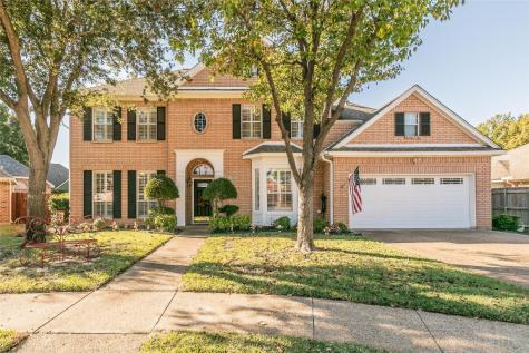 3104 Creekwood Court Bedford TX 76021