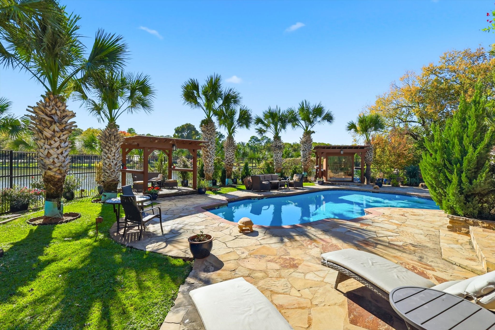 2910 Lakeshore Court Arlington TX 76013