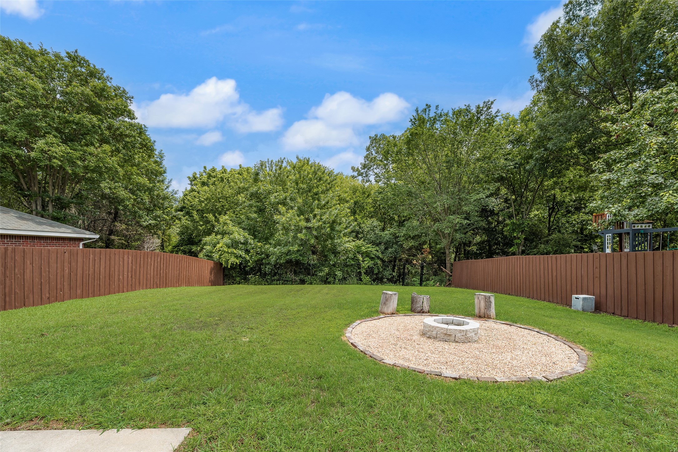 1305 Meadowbrook Drive Mckinney TX 75069