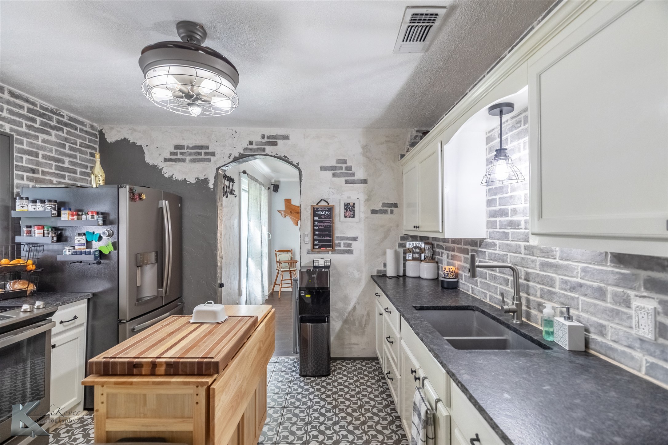 202 E Ross Street Rising Star TX 76471