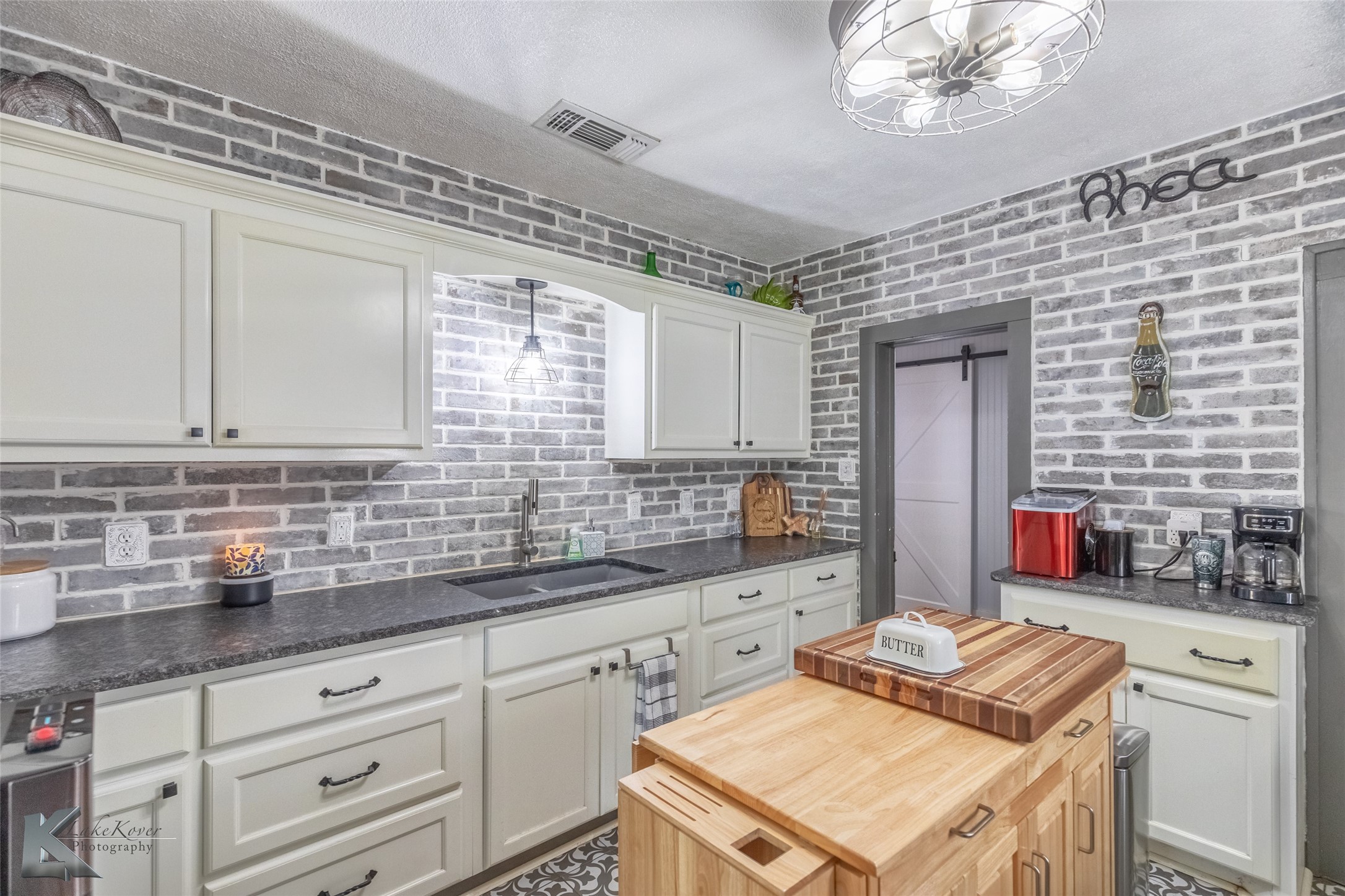 202 E Ross Street Rising Star TX 76471