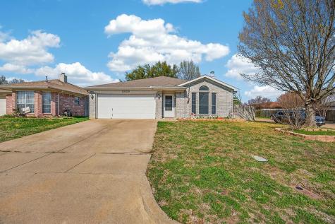 1929 Overland Street Fort Worth TX 76131