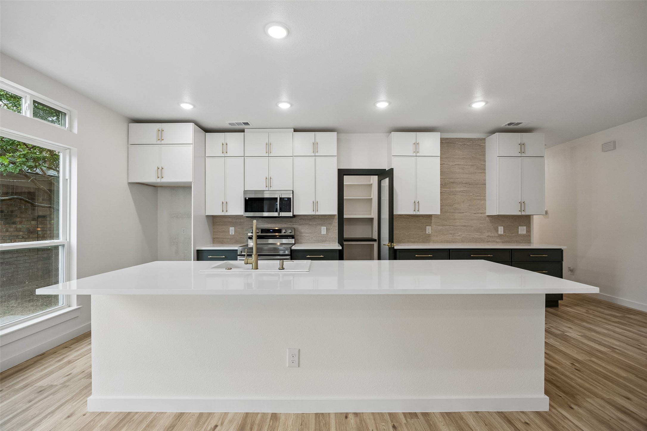 1427 Smokehouse Street Mesquite TX 75149
