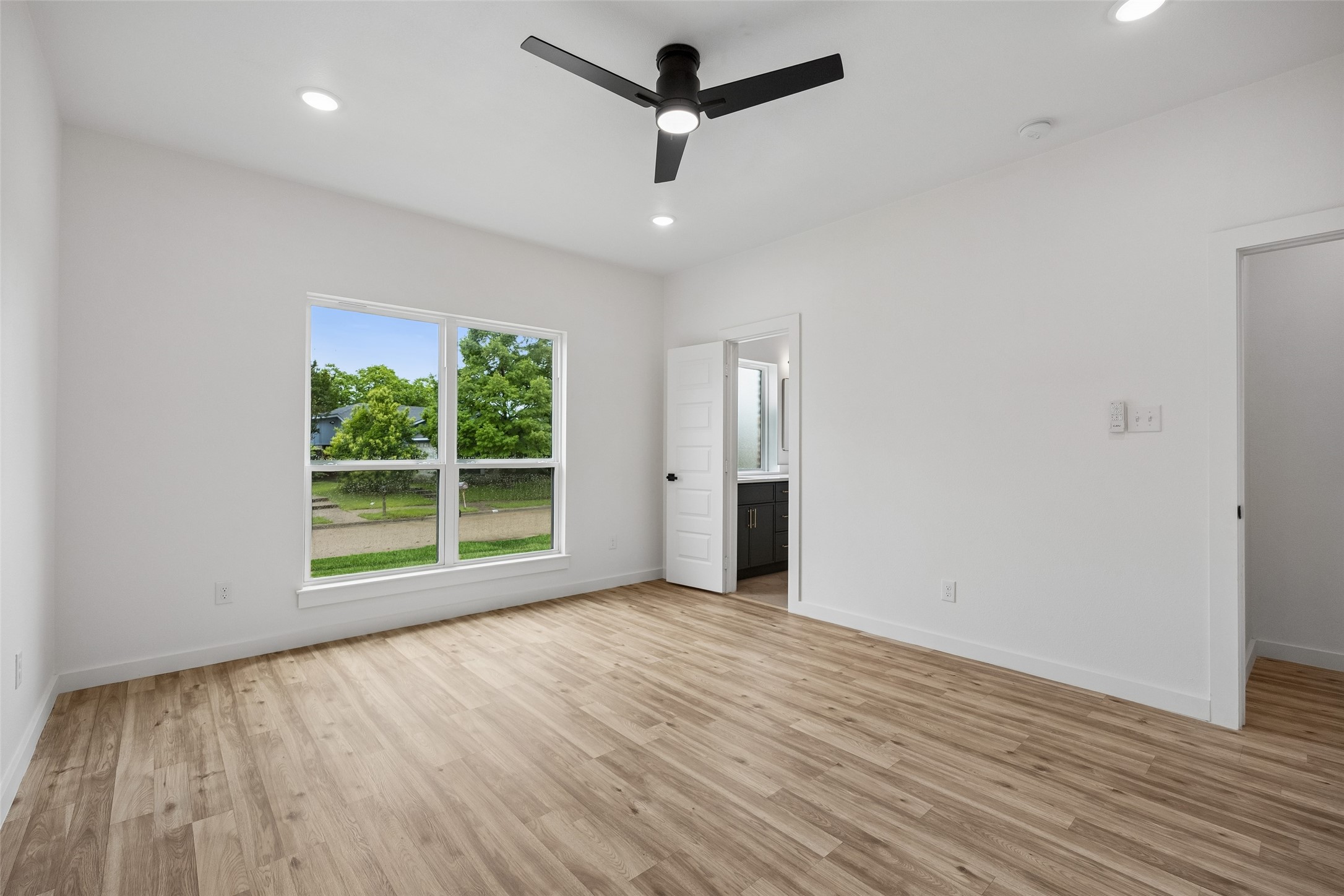 1427 Smokehouse Street Mesquite TX 75149