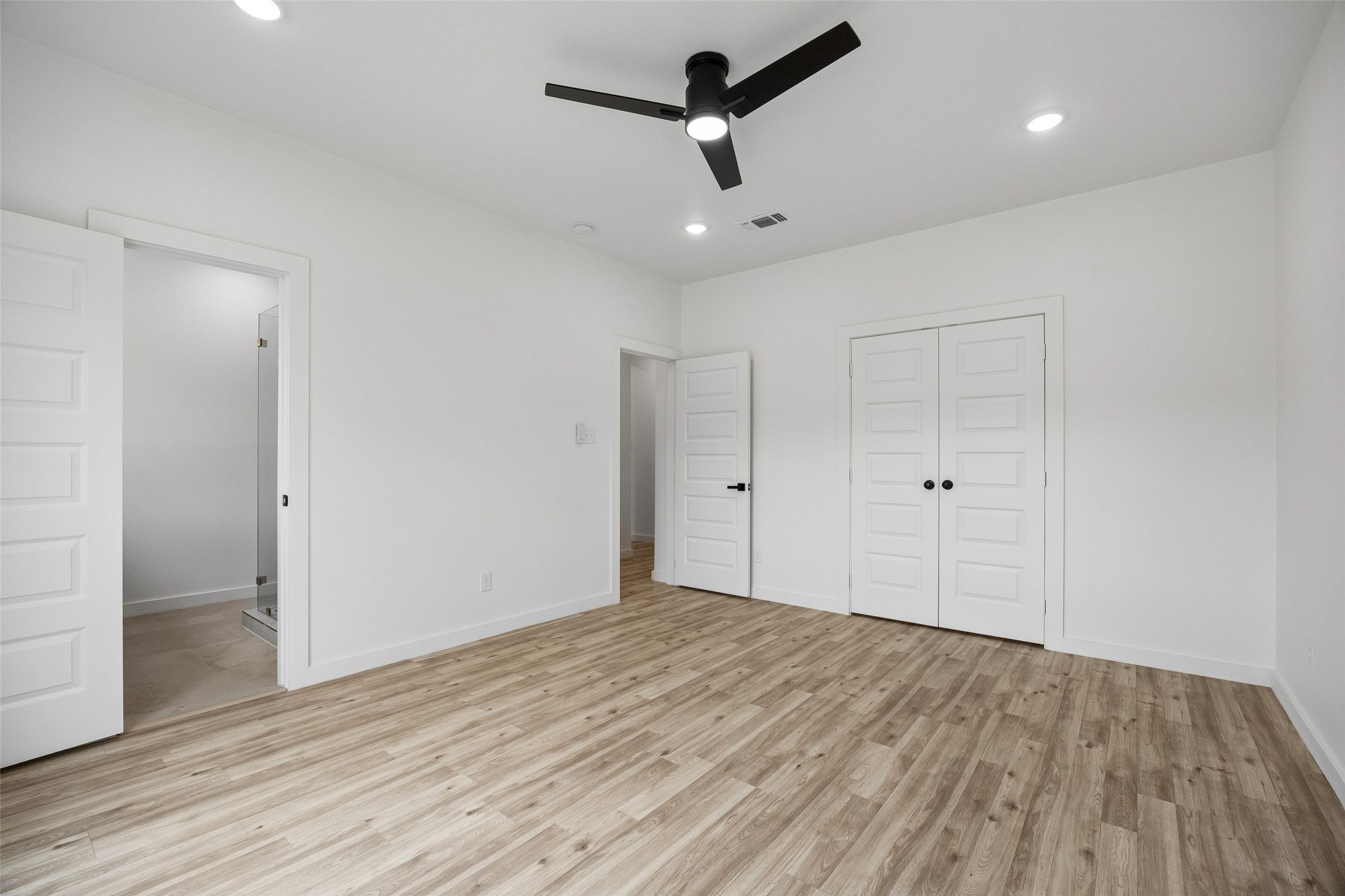 1427 Smokehouse Street Mesquite TX 75149