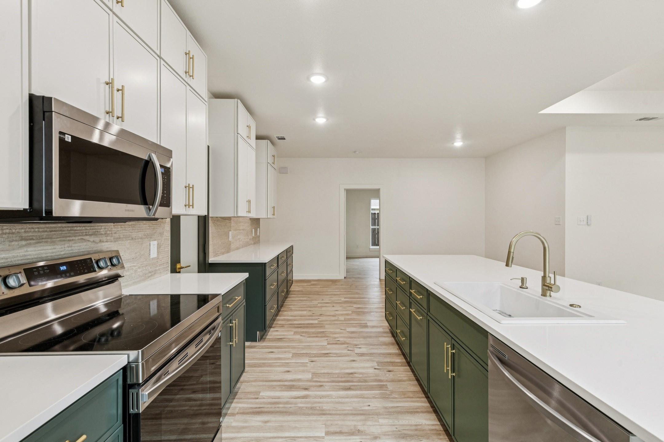 1427 Smokehouse Street Mesquite TX 75149