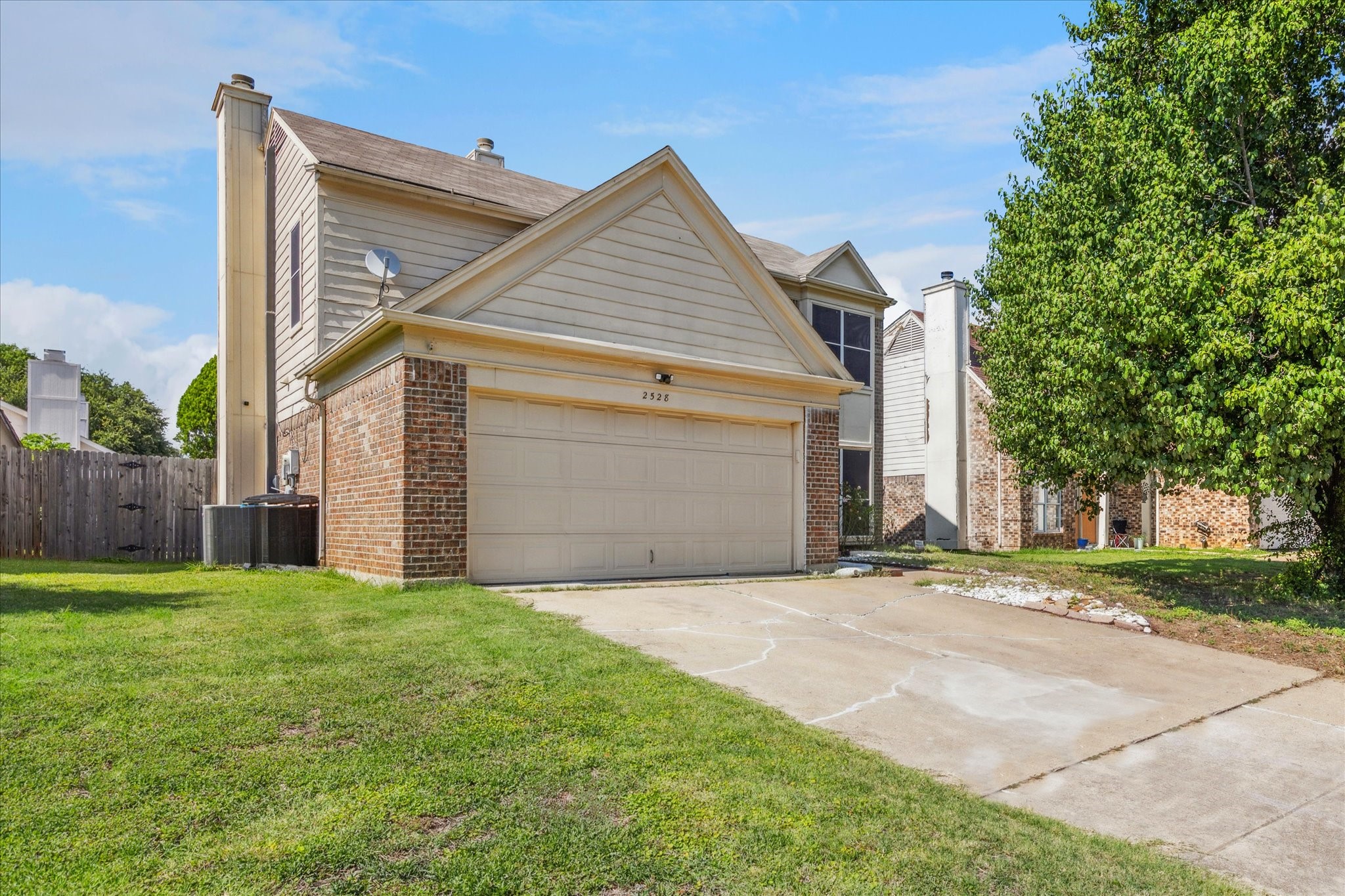 2528 Creekwood Lane Fort Worth TX 76123