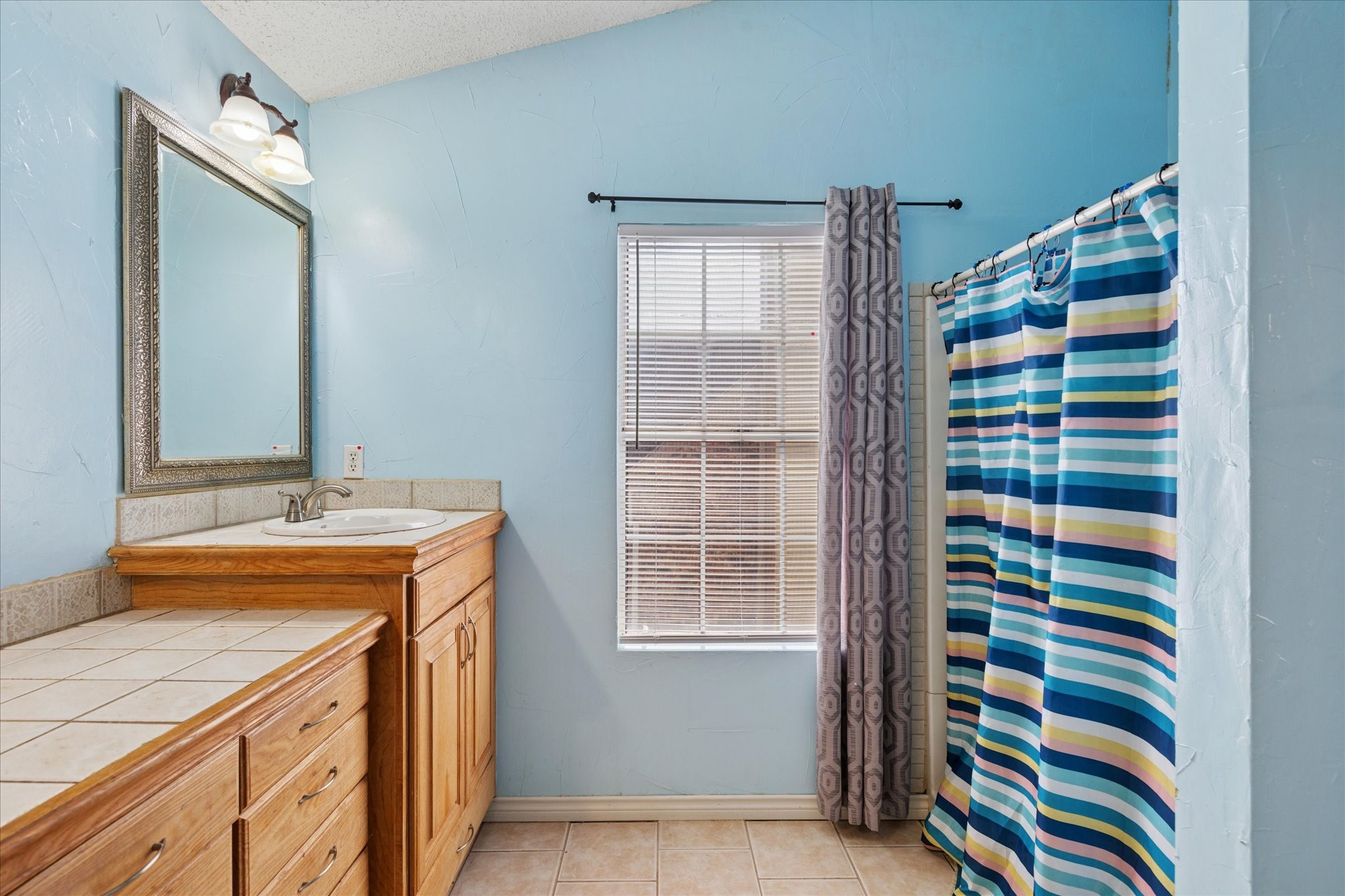 2528 Creekwood Lane Fort Worth TX 76123