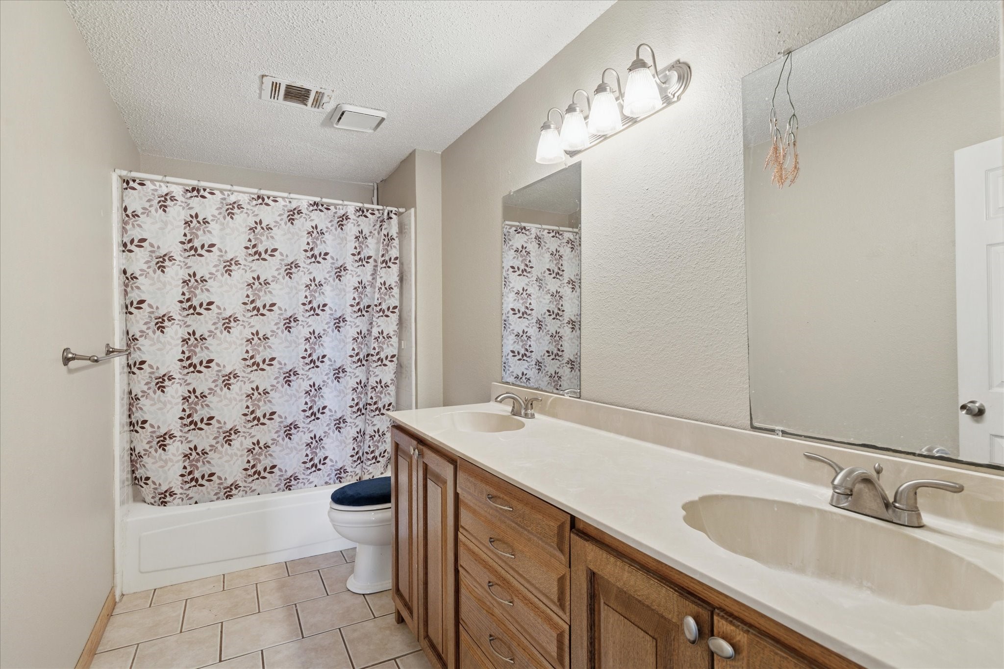 2528 Creekwood Lane Fort Worth TX 76123