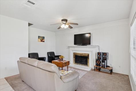 2528 Creekwood Lane Fort Worth TX 76123