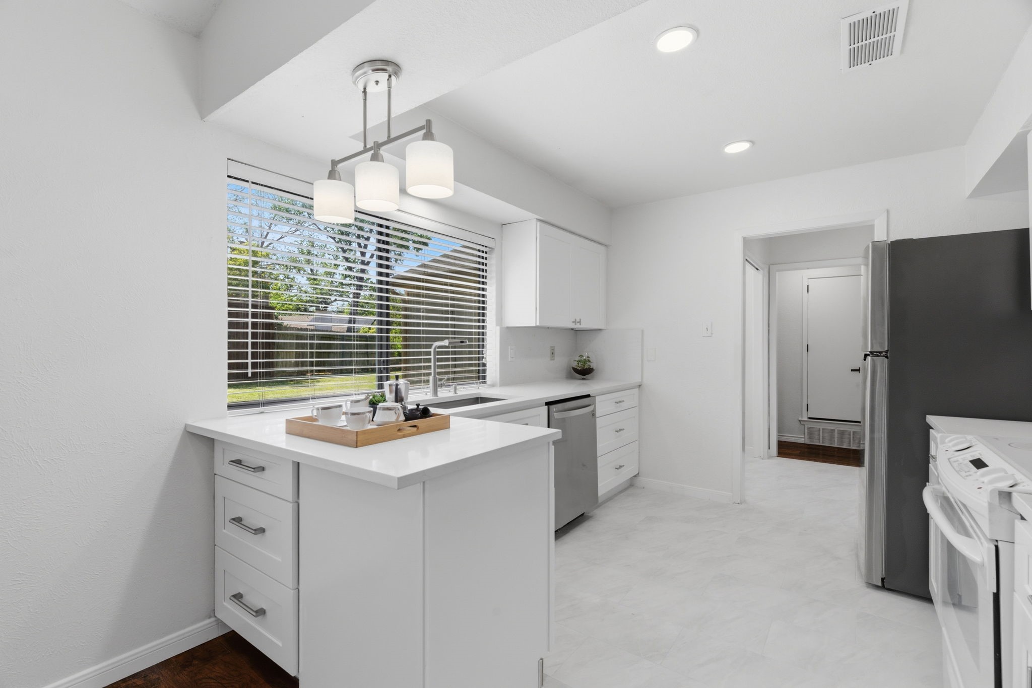 404 Knoll Wood Court Euless TX 76039