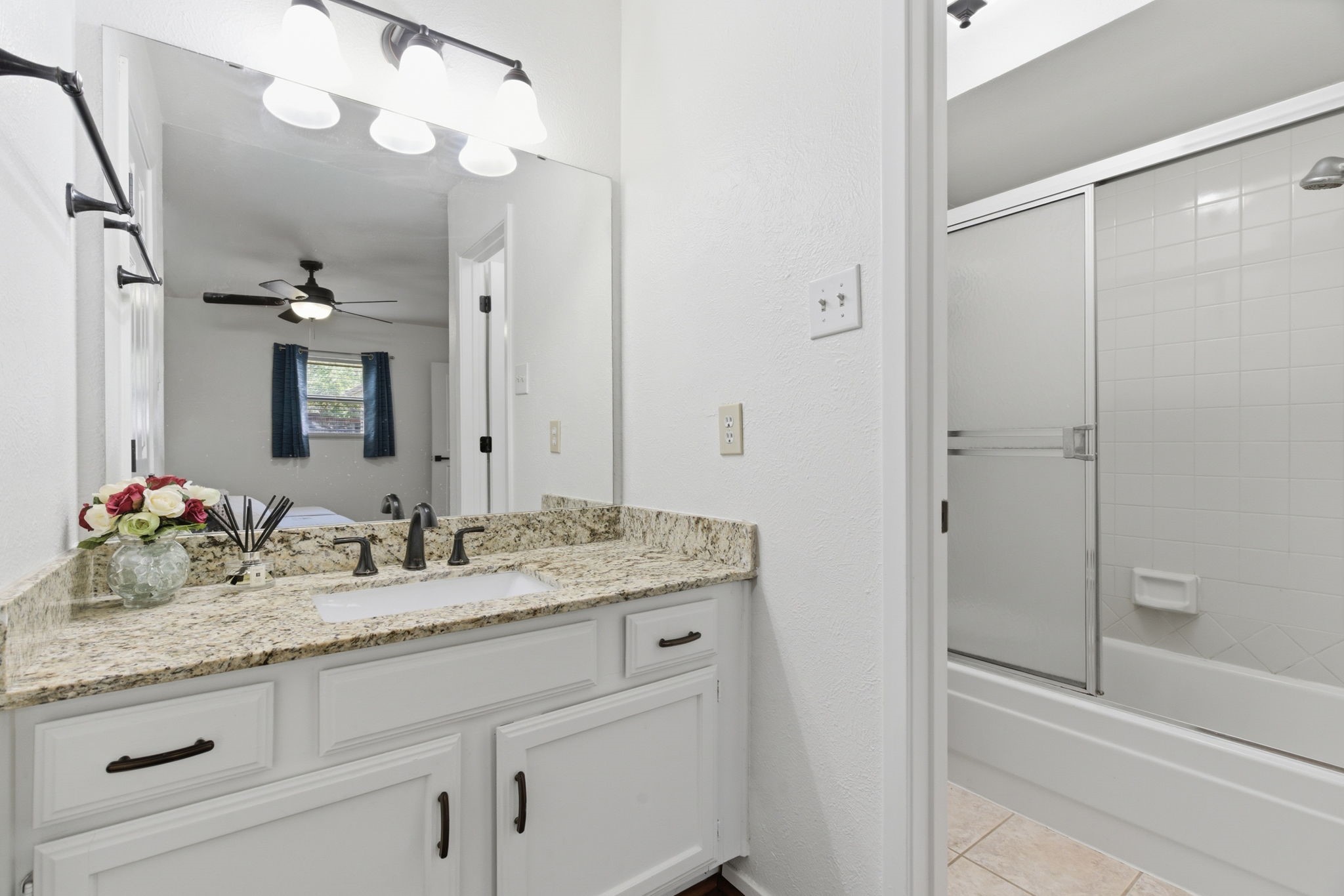 404 Knoll Wood Court Euless TX 76039