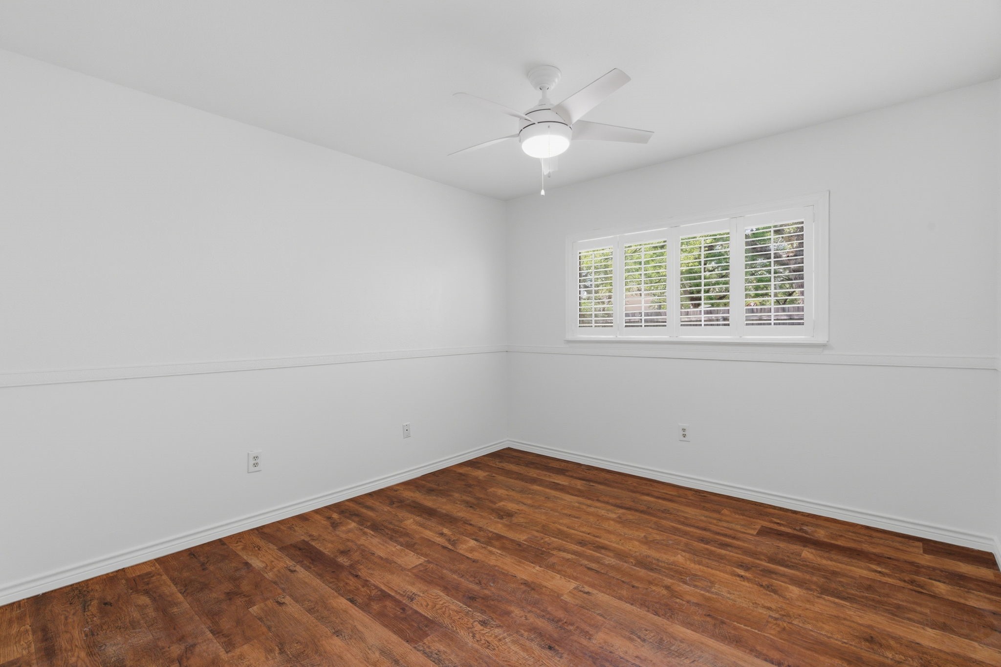 404 Knoll Wood Court Euless TX 76039