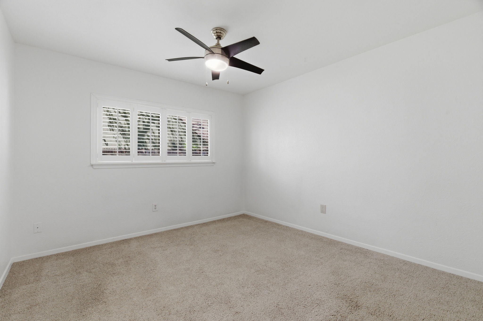 404 Knoll Wood Court Euless TX 76039