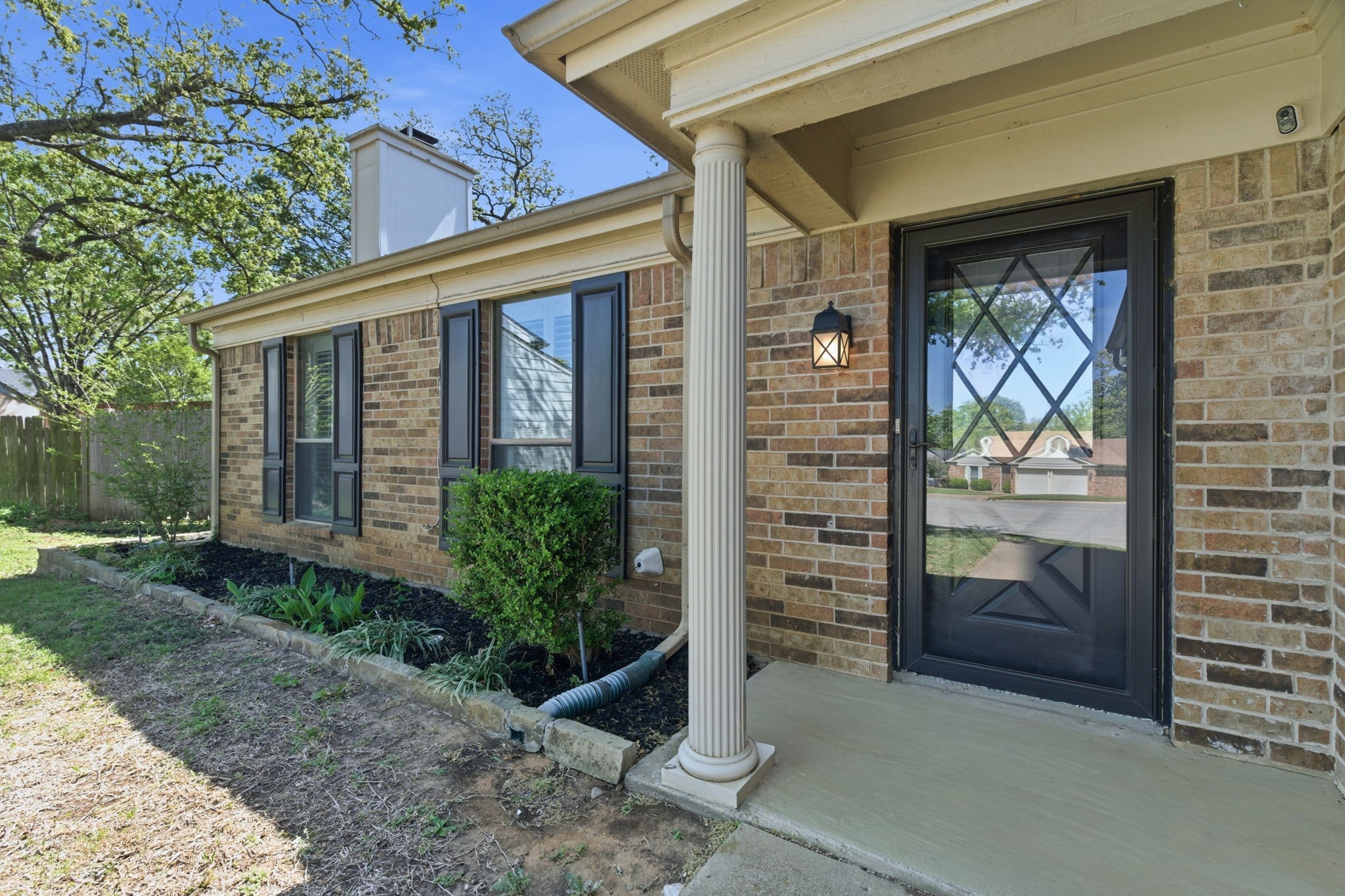 404 Knoll Wood Court Euless TX 76039