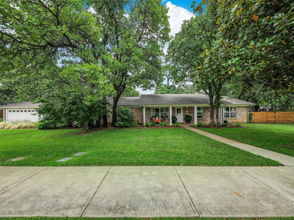 501 Colleyville Terrace Colleyville TX 76034
