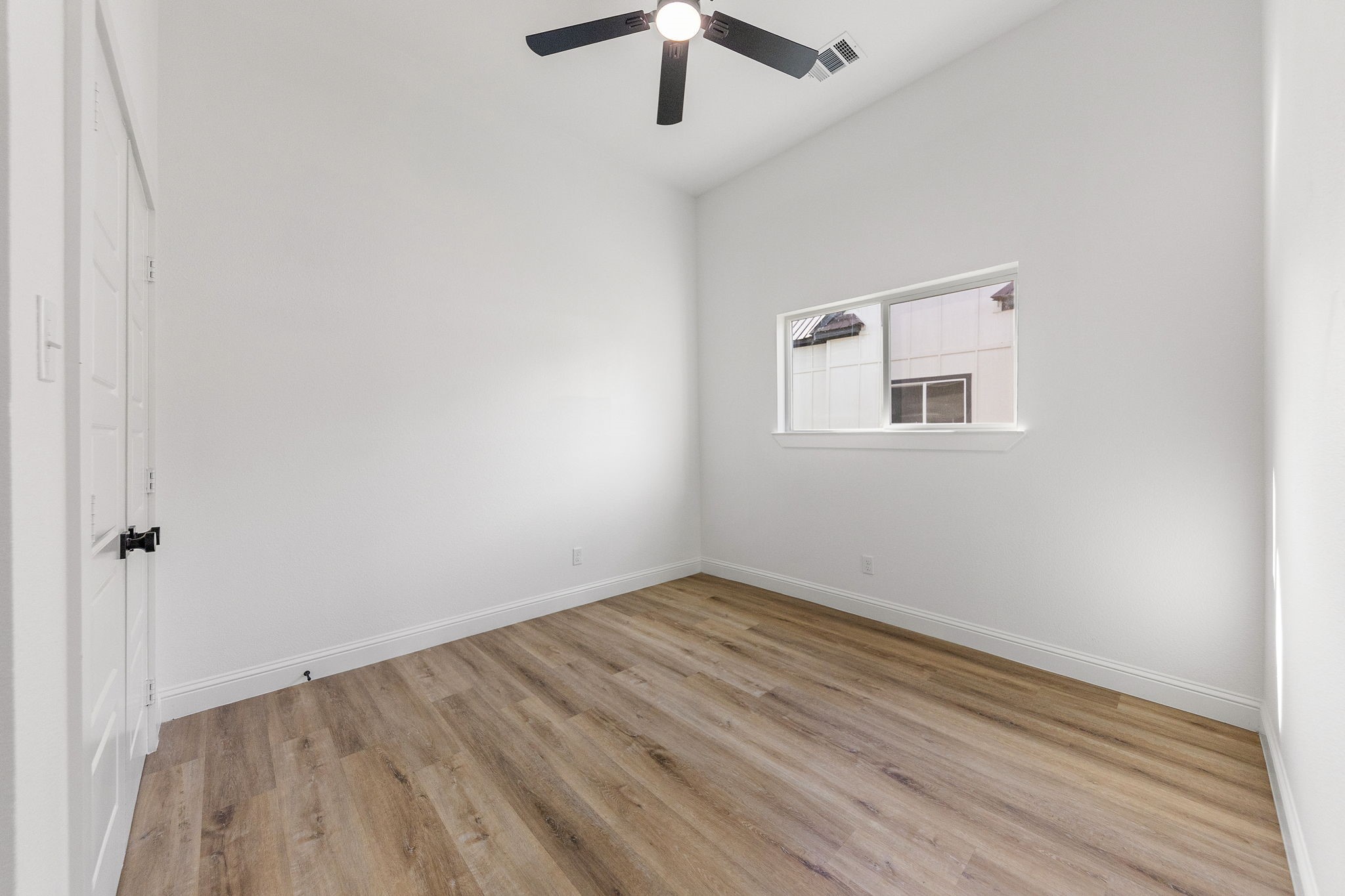 1247 Bonham Street Paris TX 75460