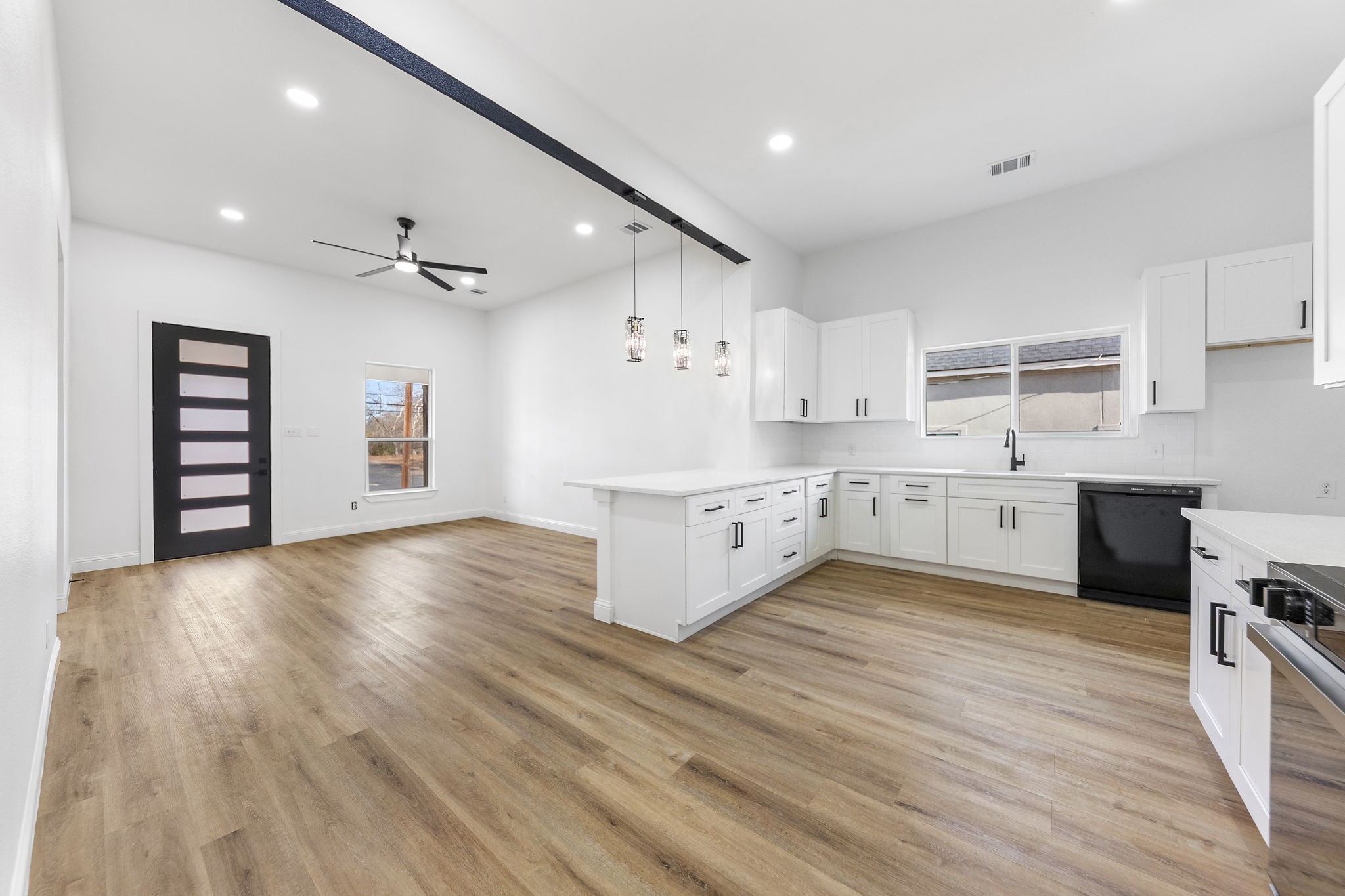 1247 Bonham Street Paris TX 75460