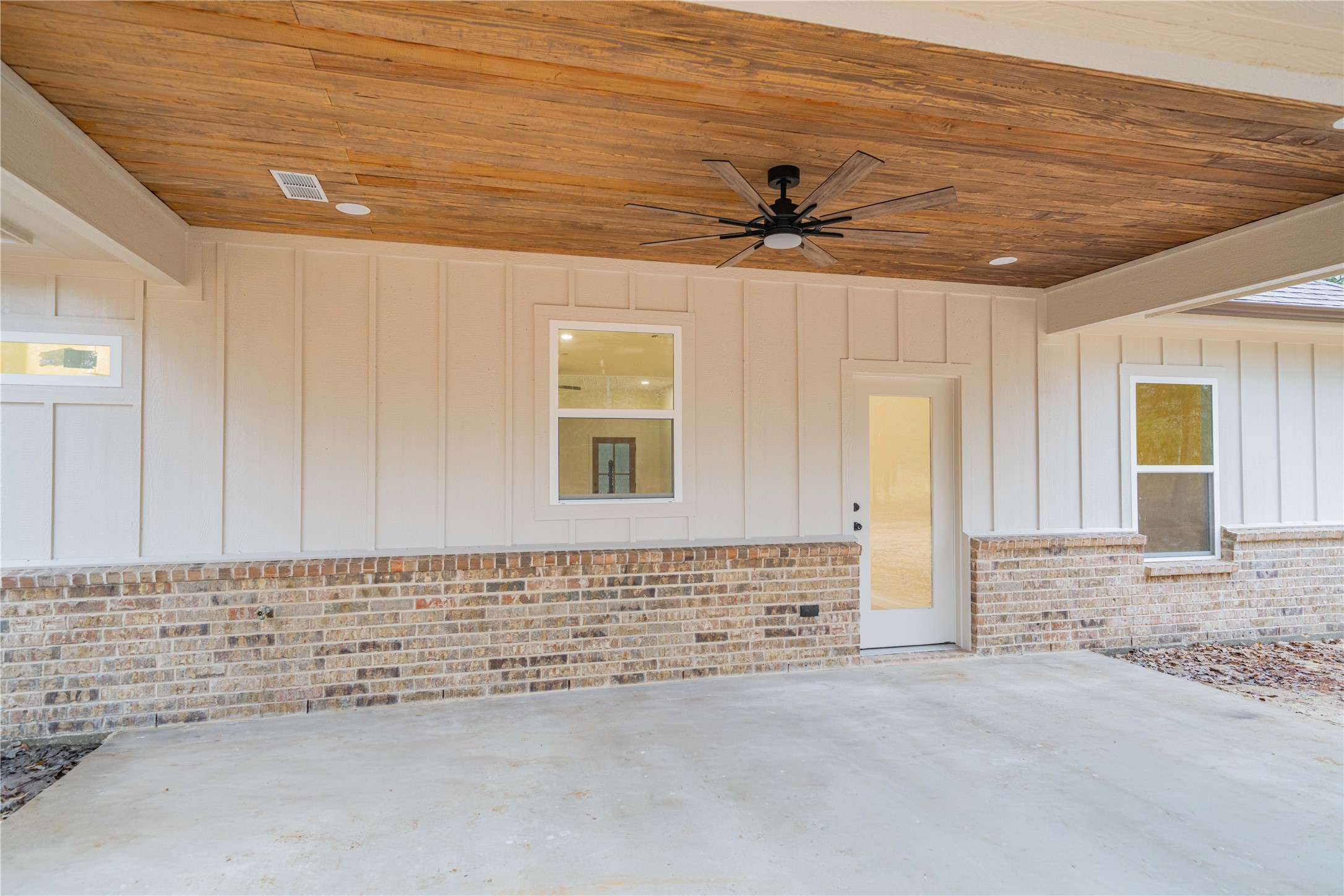 711 King Charles Road Scroggins TX 75480