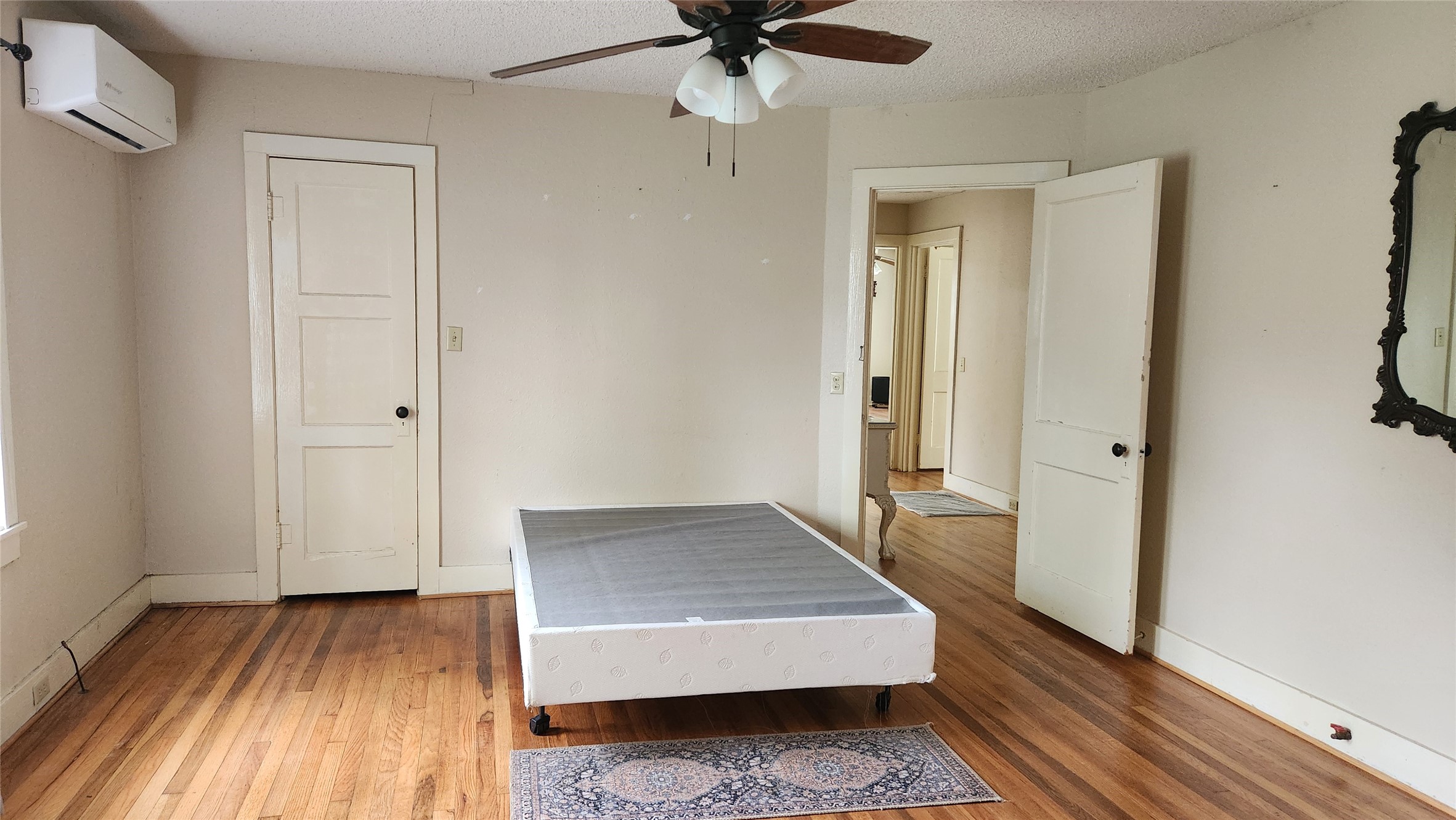 205 N Hubbard Omaha TX 75571