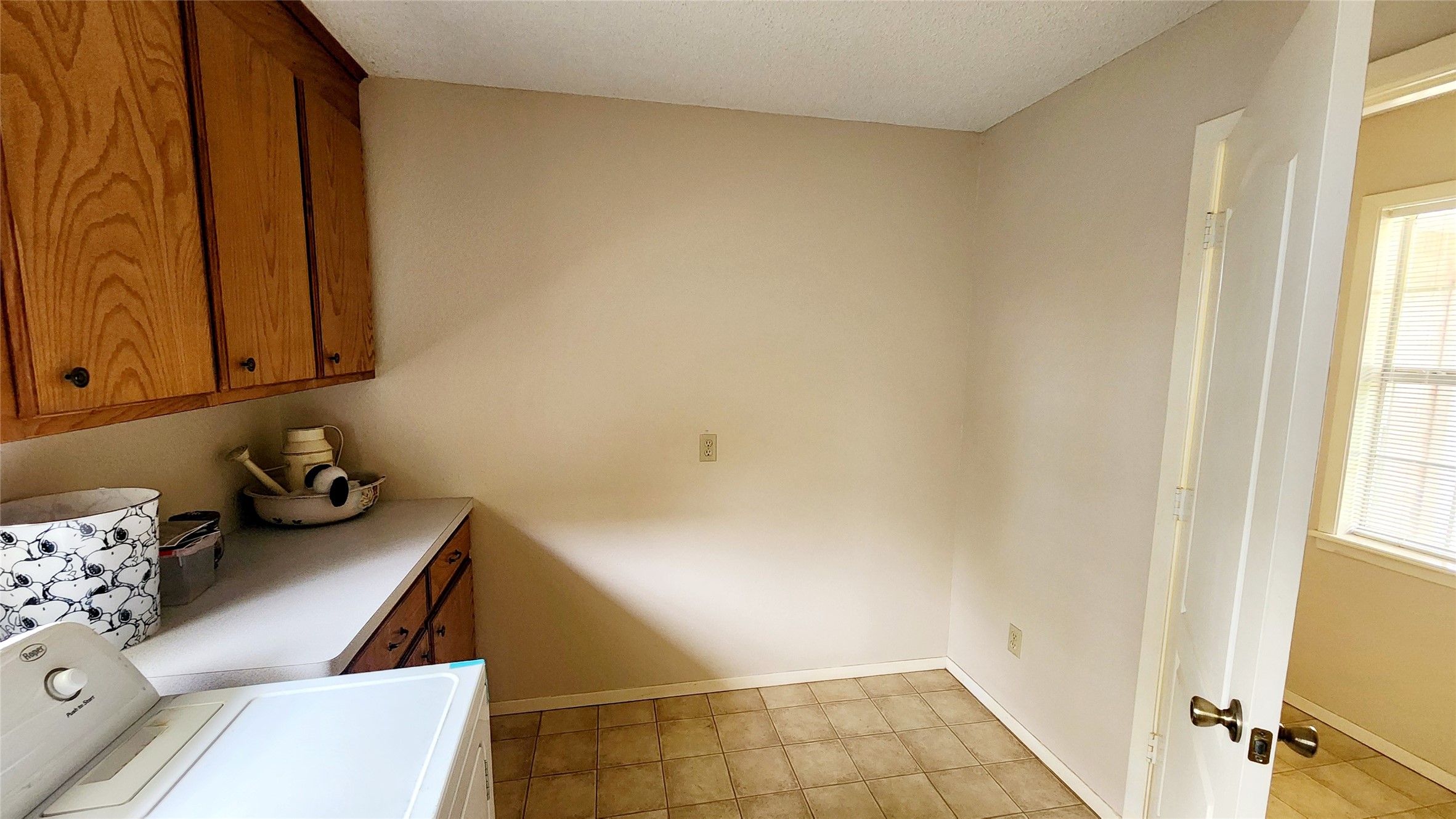 205 N Hubbard Omaha TX 75571