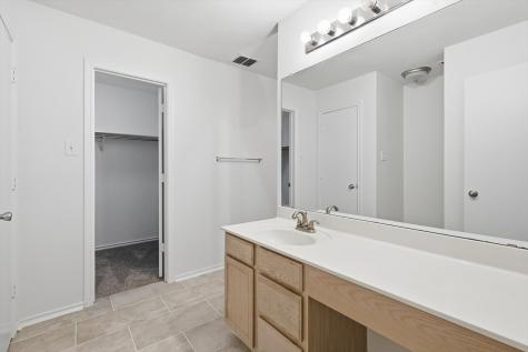 7604 Amsterdam Lane Arlington TX 76002